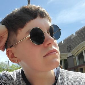 Meet your Posher, Allyssa